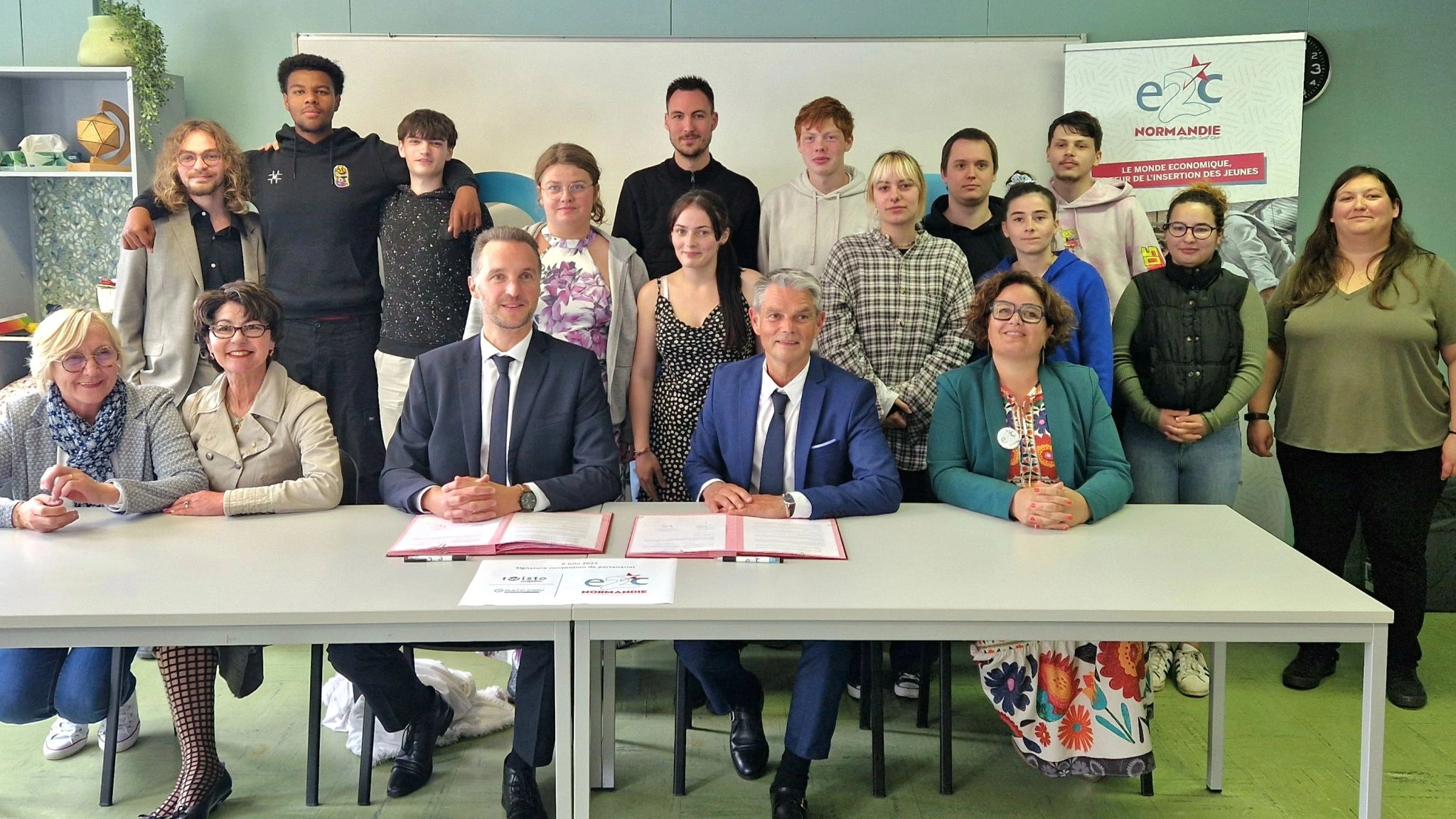 RATP-DEV Signature de la convention de partenariat avec RAT DEV Caen la mer